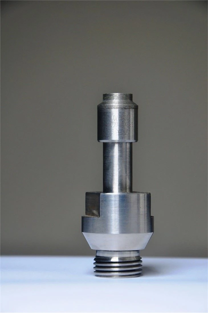 Diamond drill bit for application glass-1