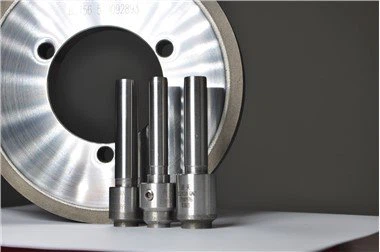 Alet kullanıldıktan sonra düz camın taşlama doğruluğu nasıl ölçülür?